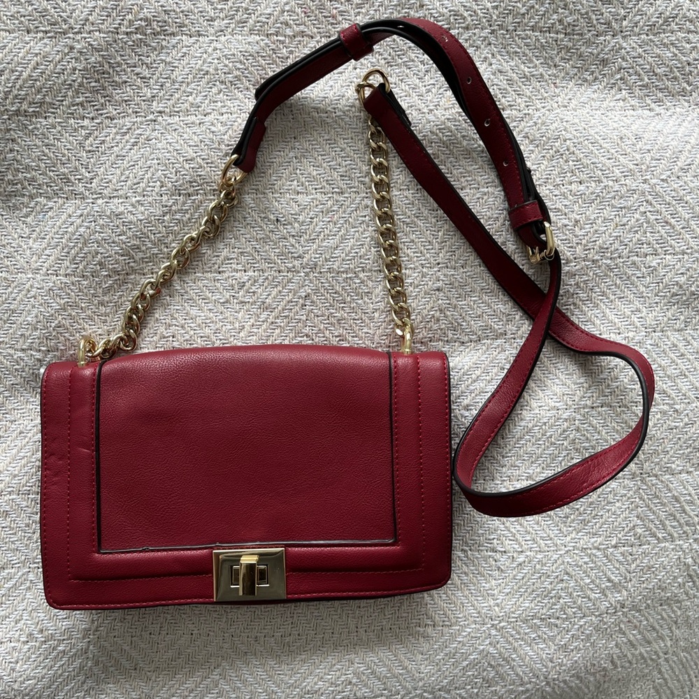 Elegant Red Leather Shoulder Bag